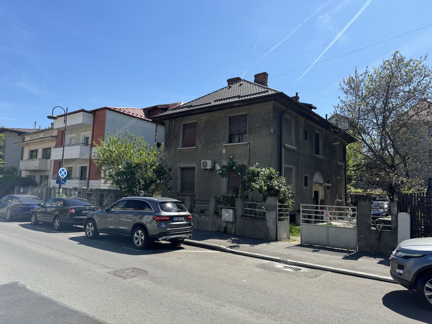 Oferta unica in zona Capitale-dorobanti - Poză 1