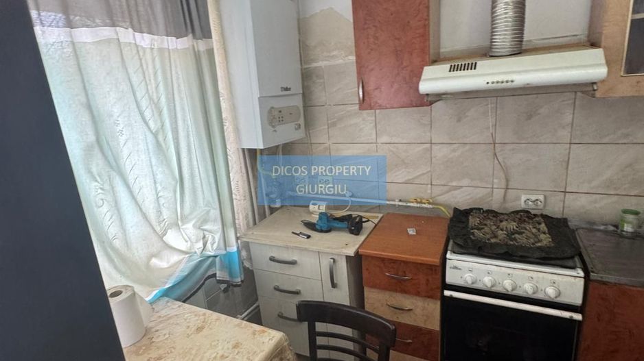 Casă cu garaj – str. Mărășești - Poză 8