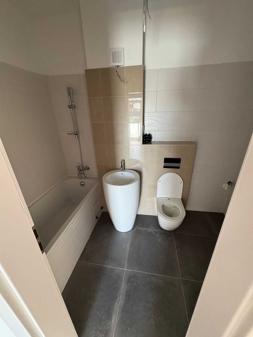 apartament 3 camere bloc nou - centrala proprie Viilor - Poză 3