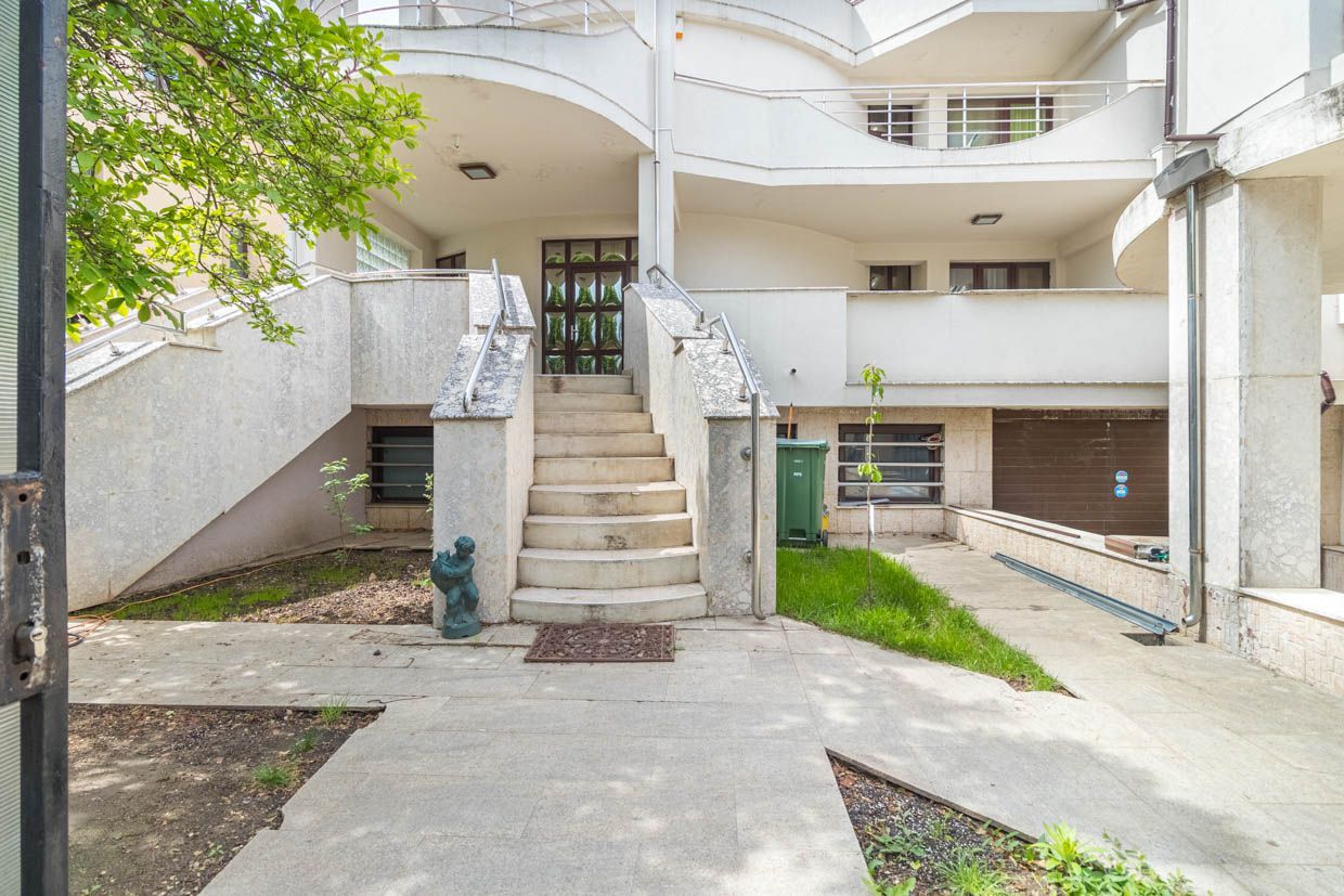 Bucureștii Noi- Vilă impresionantă- 400 mp utili- comision 0% - Poză 1