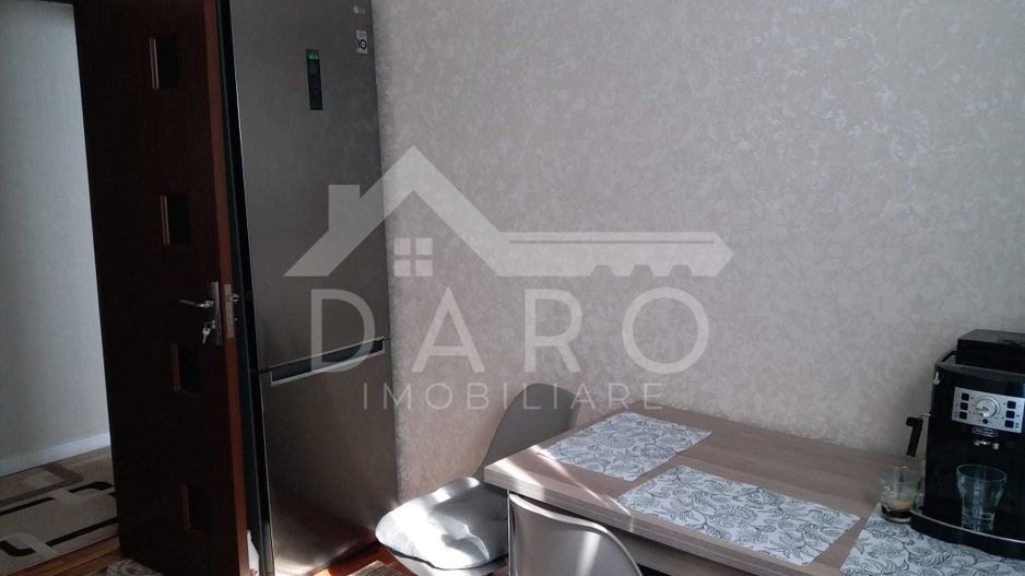 Vand apartament 3 camere mobilat si utilat - Poză 8