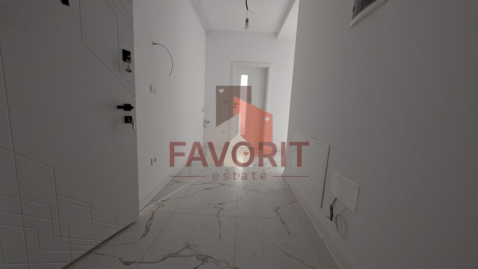 Etaj 1. Bloc nou. Loc de parcare inclus - Poză 1