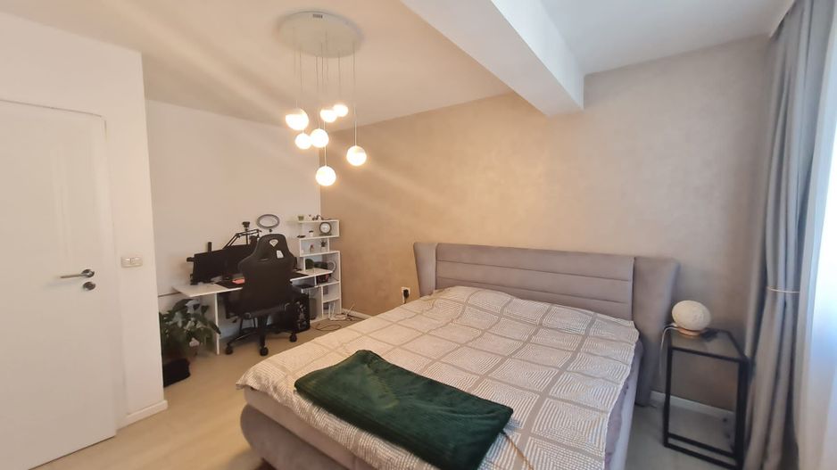 Duplex minimalist cu piscina - Poză 23