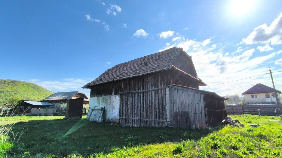 Casa cu sura de vanzare Valea Draganului - Poză 1