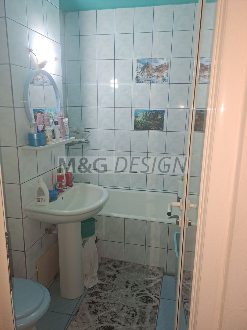 Apartament 2 camere Aradului etaj 4 decomandat - Poză 7