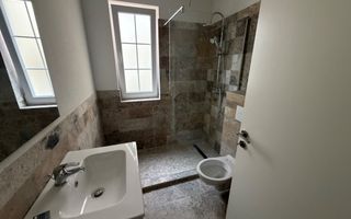 Etaj 1. Decomandat. Finisaje superioare - Poză 13