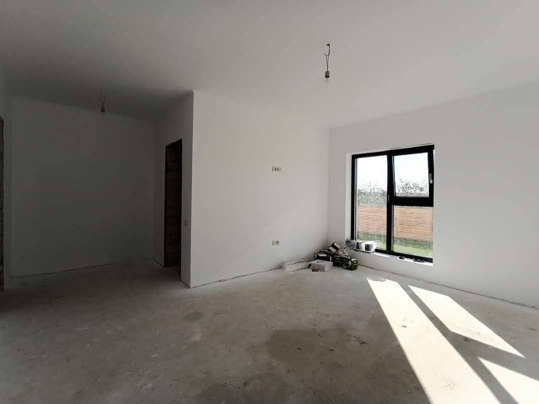 CASĂ DE VÂNZARE – VALU LUI TRAIAN - Poză 3