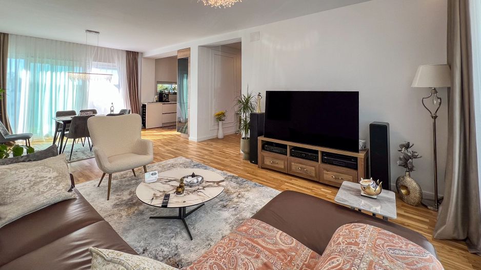 Vilă individuală elegantă, complet mobilată și utilată, lângă parcul și pădurea din Corbeanca - Poză 2