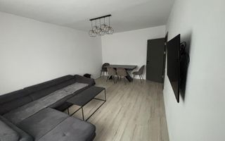 Apartament 3 camere complet renovat - Poză 1