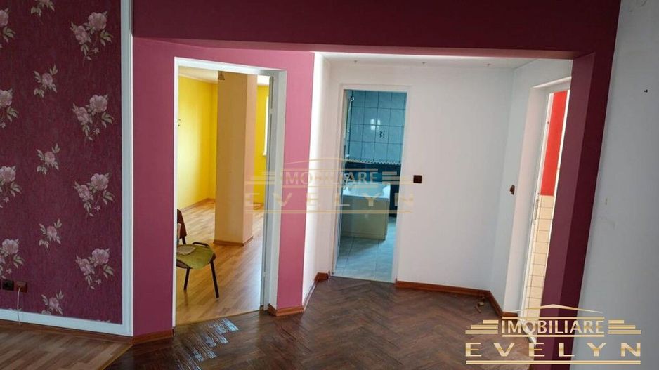 De vanzare spatiu comercial + locuinta + teren, zona Restaurant Tex ( Capat 1 ), pret 265.000 euro! - Poză 4