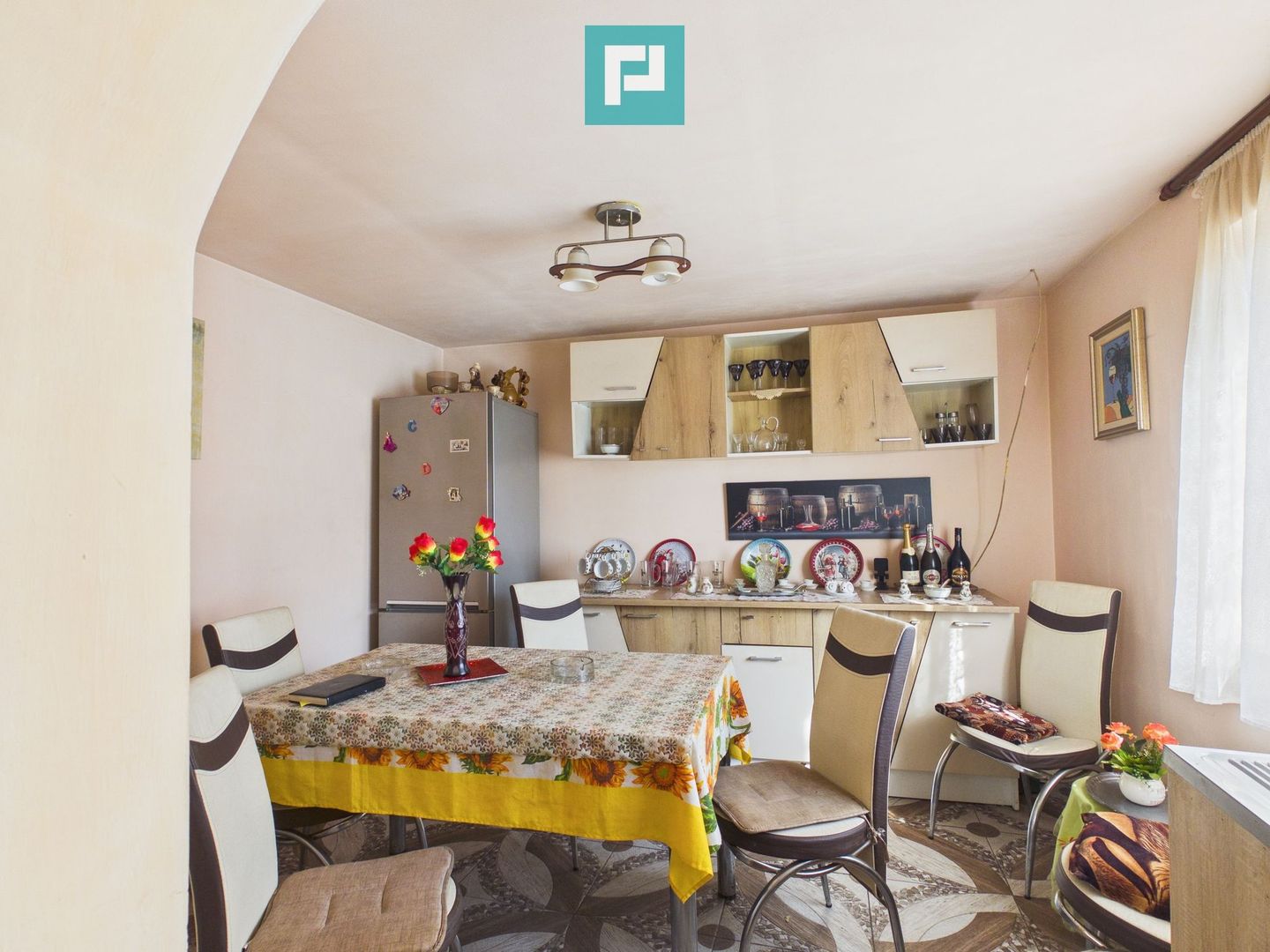 Casă cu 3 camere din văiugă în Macea - Poză 8