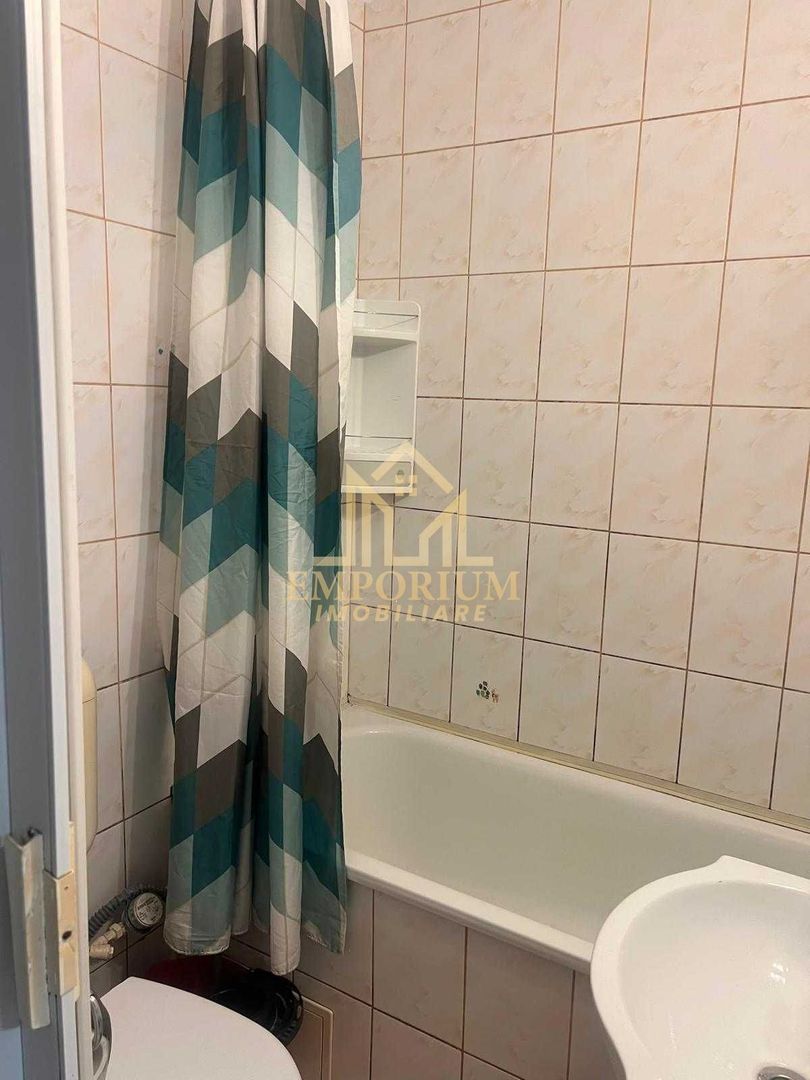 1 camera, semidecomandata, Intre Lacuri, Dunarii, zona Iulius Mall - Poză 7