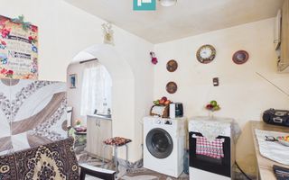 Casă cu 3 camere din văiugă în Macea - Poză 9