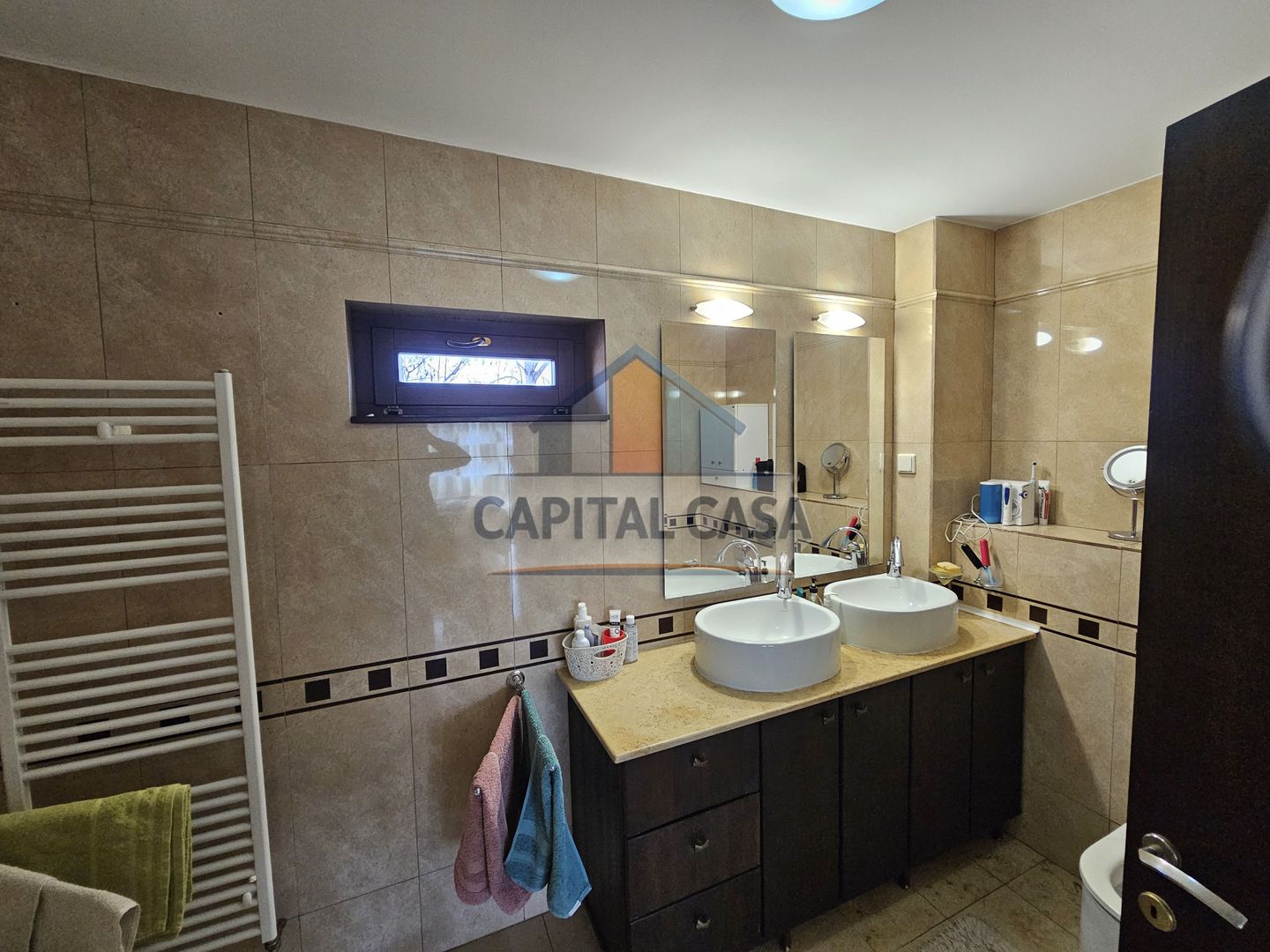 ​Vilă de Lux Unică în Ploiești | 690 mp Utili | Piscină Interioară - Poză 14