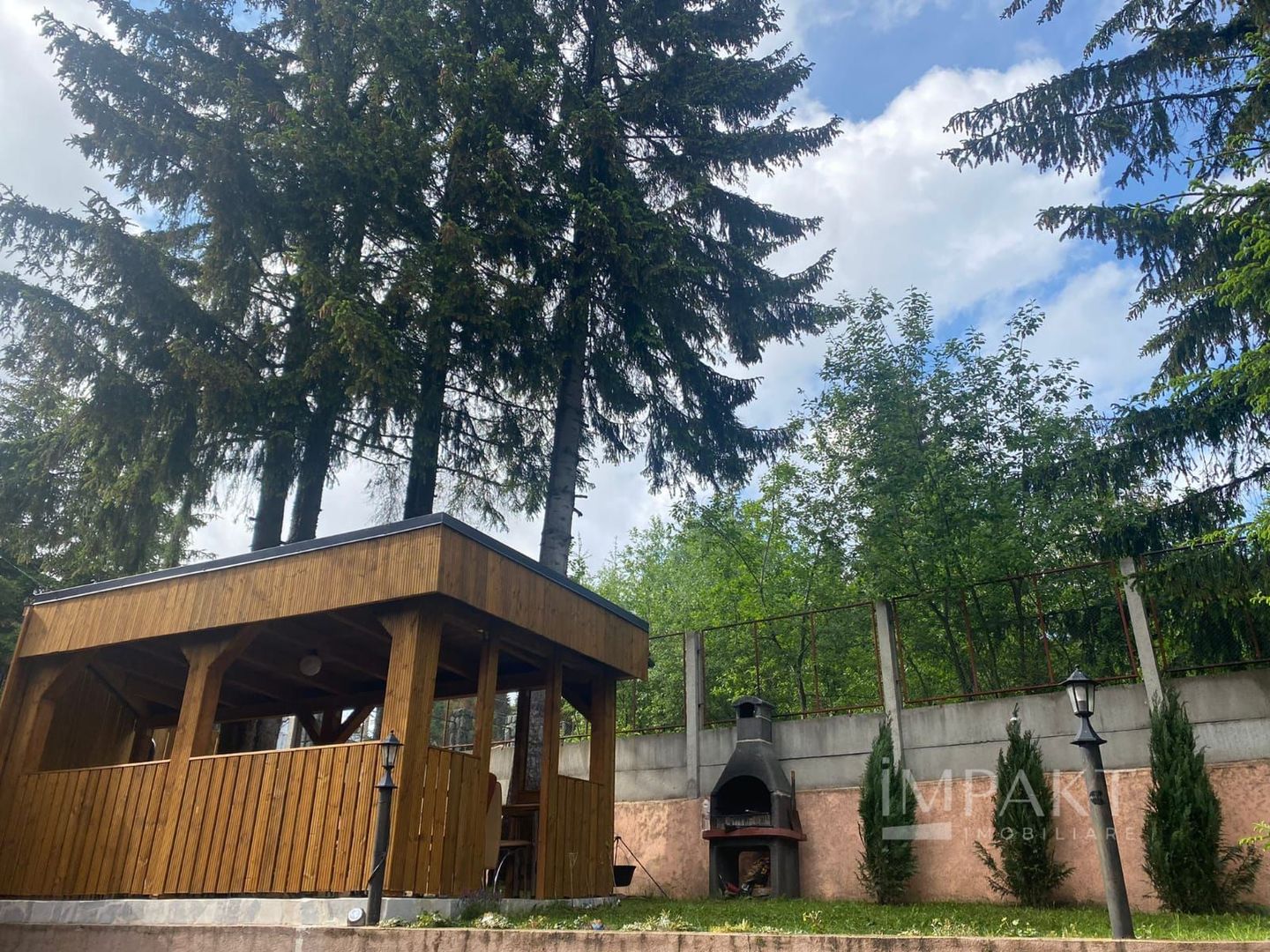 Pensiune 10 camere in statiunea Muntele Baisorii - Poză 4