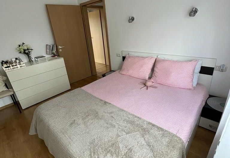 Apart bloc nou etaj 1, Complex -Judetean +loc parcare - Poză 10