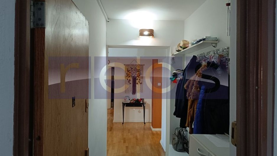 DE VANZARE APARTAMENT 4 CAMERE ZONA MOSILOR - Poză 5
