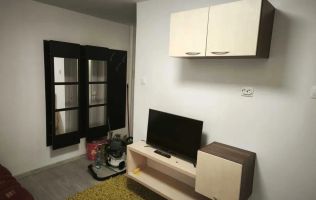 Apartament cu 2 camere/ 30mp/ zona Podu Ros