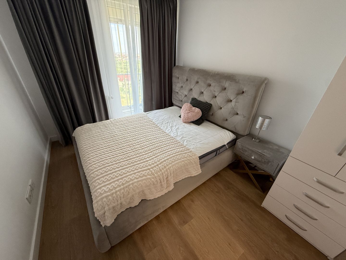 AP. 2 CAMERE- ESTIC PARK, PET-FRIENDLY, PARCARE INCLUSA, CENTRALA - Poză 3
