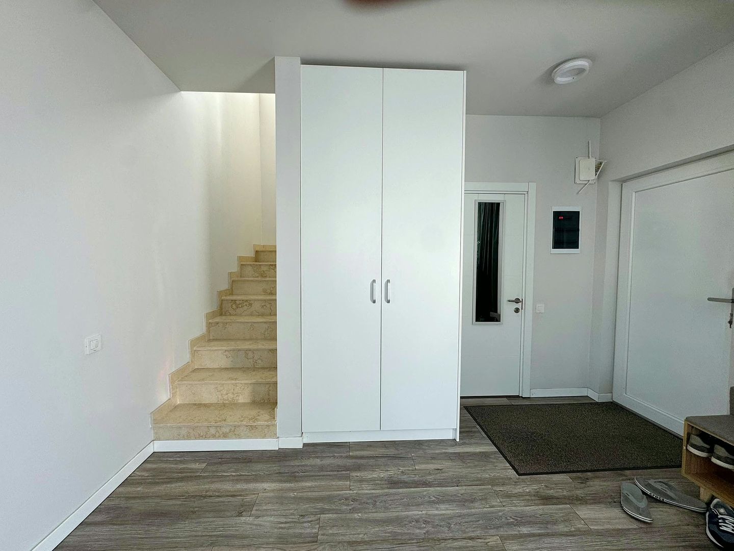 Vilă P+1 mobilată, 3 dormitoare, teren 460 mp, Tamasi - Corbeanca - Poză 9