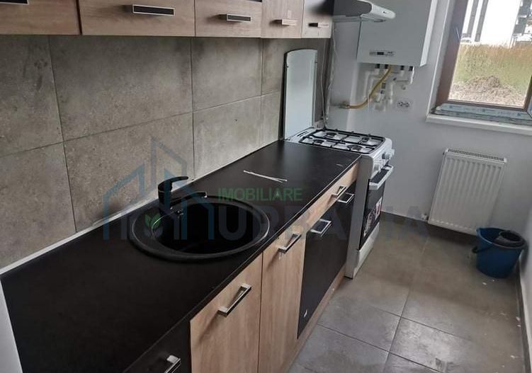 închiriez apartament cu o camera - Poză 10