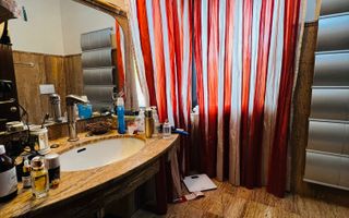 Vila cu 7 camere - Dumbravita - Zona Cora - Poză 17