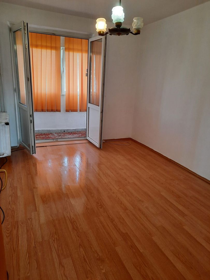 De vanzare apartament 2 camere- zona Lujerului - Poză 9