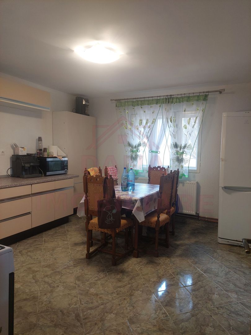 CASĂ DE VACANȚĂ 5 CAMERE,POINANA MĂRULUI, JUD.CARAȘ-SEVERIN - Poză 11