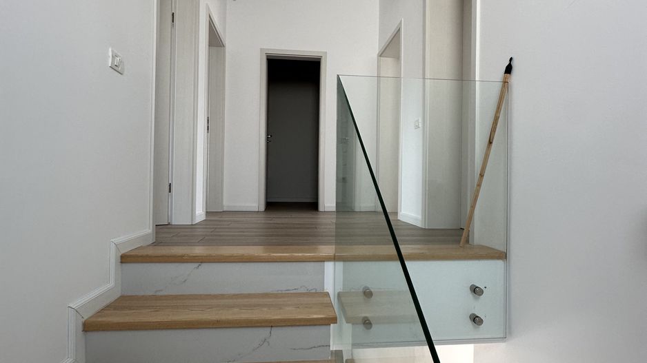 Duplex despărtit  prin garaj zona Ikea - Poză 20