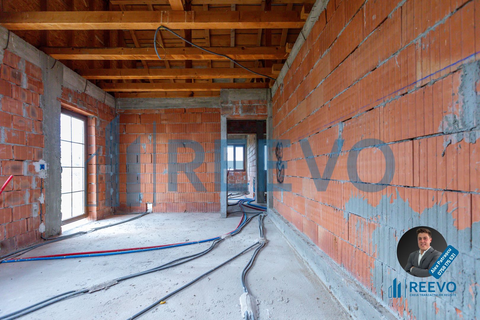 Vilă spațioasă cu vedere la pădure, la doar 15 minute de Bacău! - Poză 13