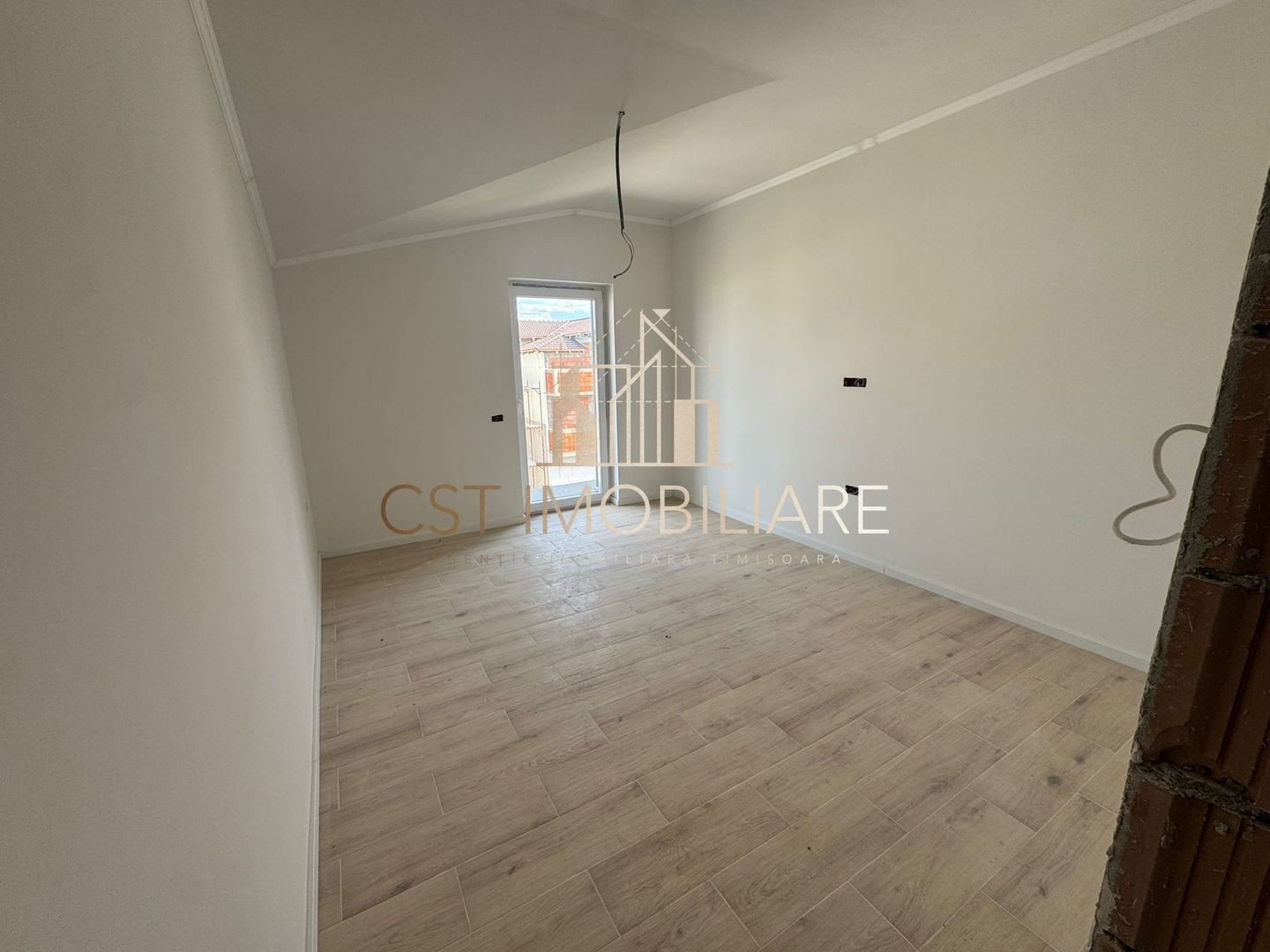 Apartament cu 4 camere / Terasa 30 mp - Poză 7