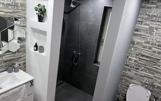 Casă de lux pe malul lacului – Câmpenești - Poză 7