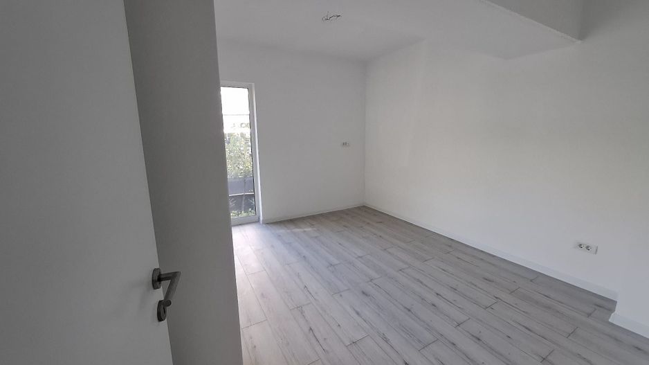 4 camere Bloc Nou Rezidential Birouri L330 GranVia Lake View - Poză 16