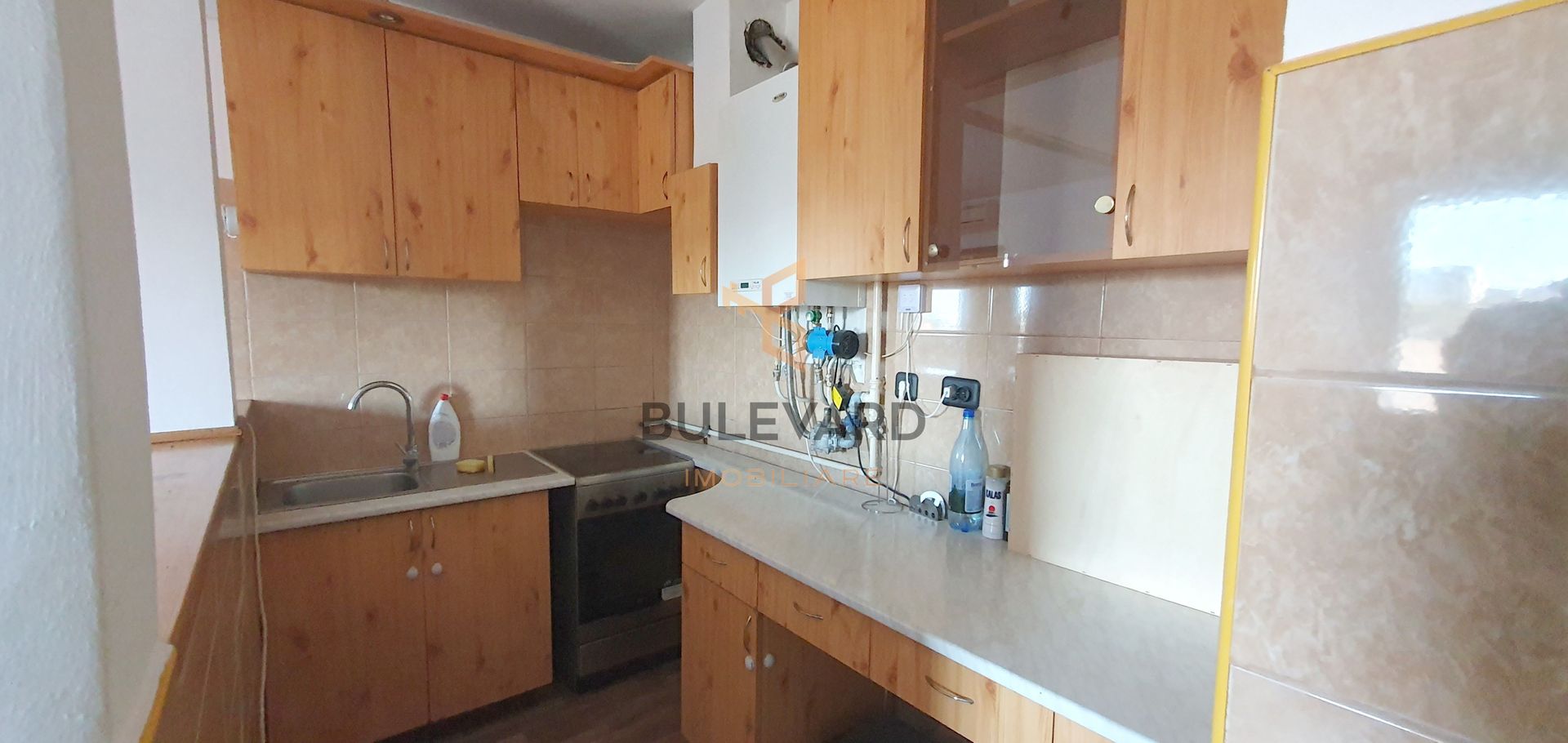 Apartament cu 2 camere, zona Hotel Royal! - Poză 8