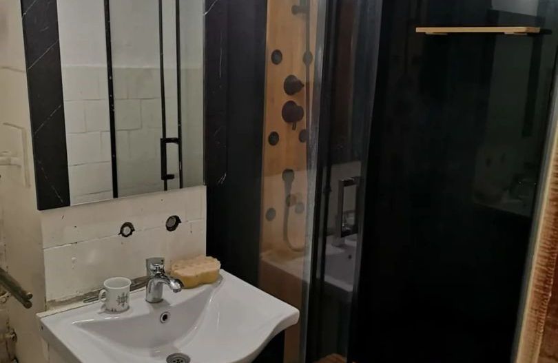Apartament decomandat 2 camere- Rovine - Poză 5