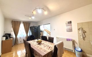 Casa individuala 5 camere - pozitie excelenta - Sanmihaiu Roman - Poză 5