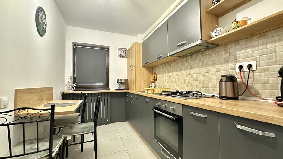 Garsonieră de închiriat + parcare - Poză 1