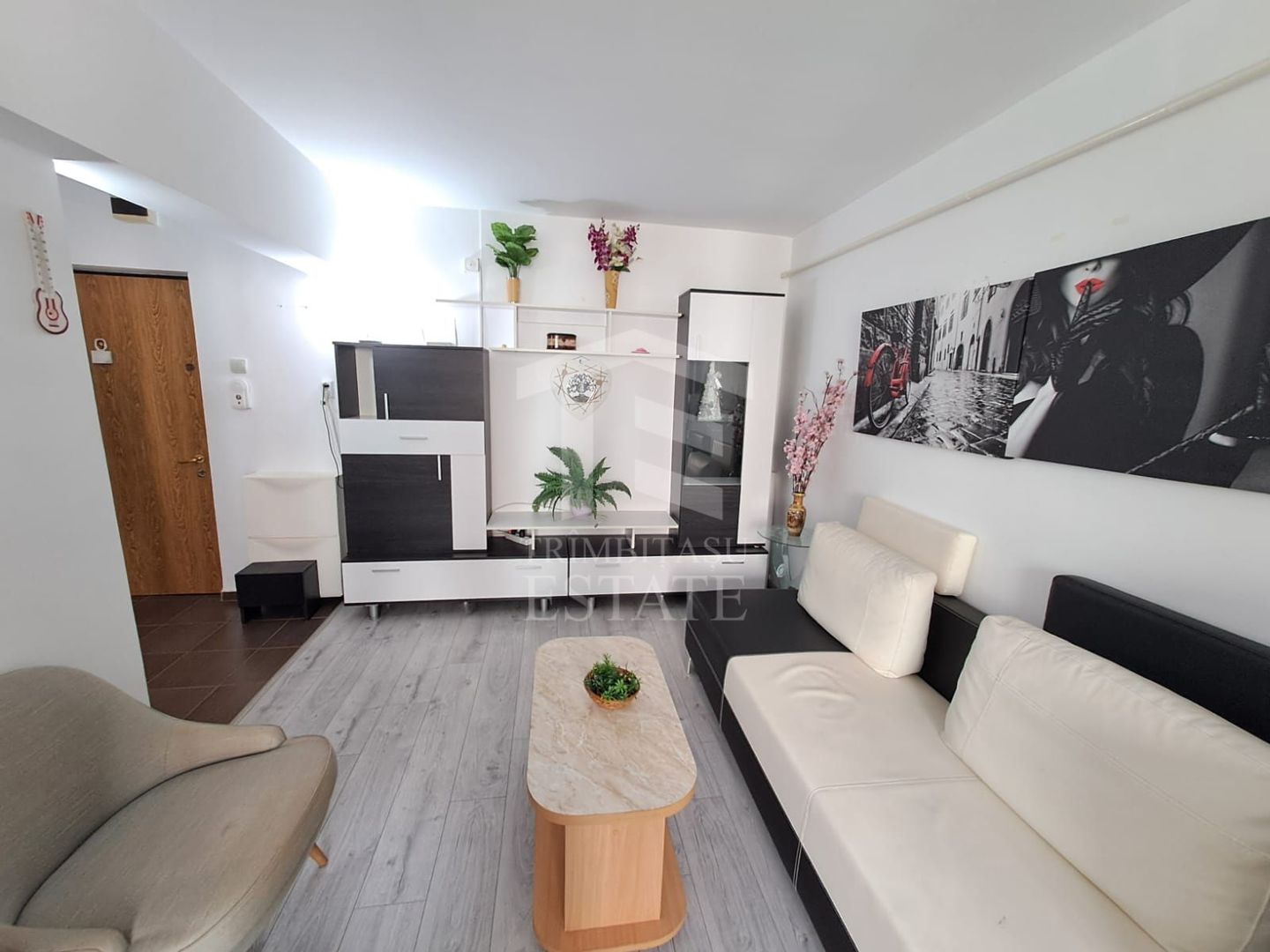 Studio Bd. Regiei Metrou Grozavesti - Poză 1