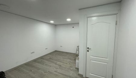 De inchiriat sptiu comercial, zona Bulevard.