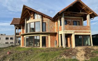 Casǎ de vânzare 7 camere P+E Sânmartin - Poză 1