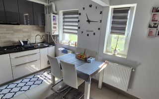 Apartament cu 2 camere de vanzare in zona centrala - Poză 1