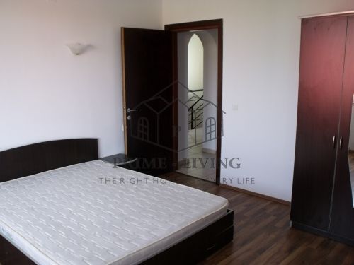 VILA INDIVIDUALA CU 6 CAMERE IN ZONA PIPERA - Poză 4