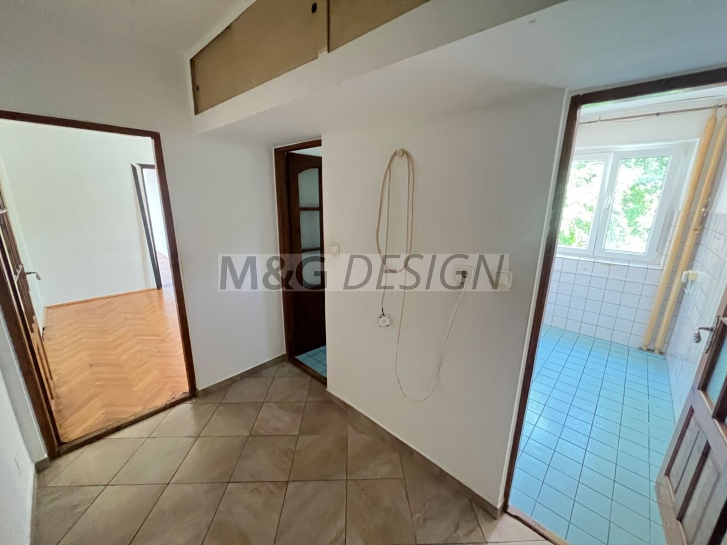 ETAJ 2- Girocului - Judetean, 3 camere , 2 balcoane - Poză 3