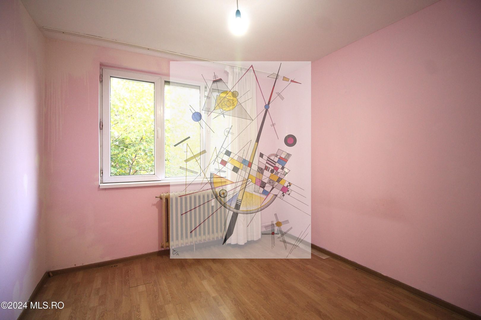 Piata Resita, decomandat, etaj 4/4, liber! - Poză 5