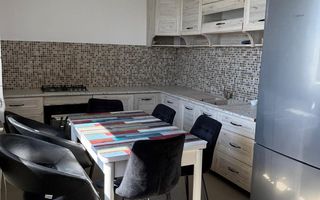 Casă spațioasă de vânzare - Braneşti - Poză 4