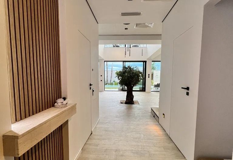 Vila Lux de vanzare Corbeanca piscina 6 camere 500 mp utili - Poză 10