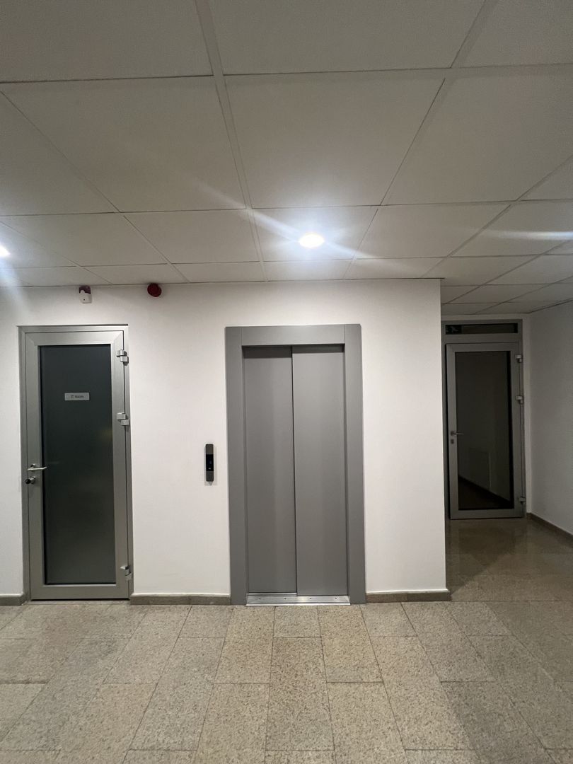 Birouri zona centrală - Poză 16