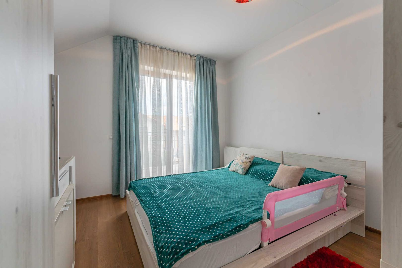 Casă familială în Sânpetru, pe strada Speranței - Poză 9