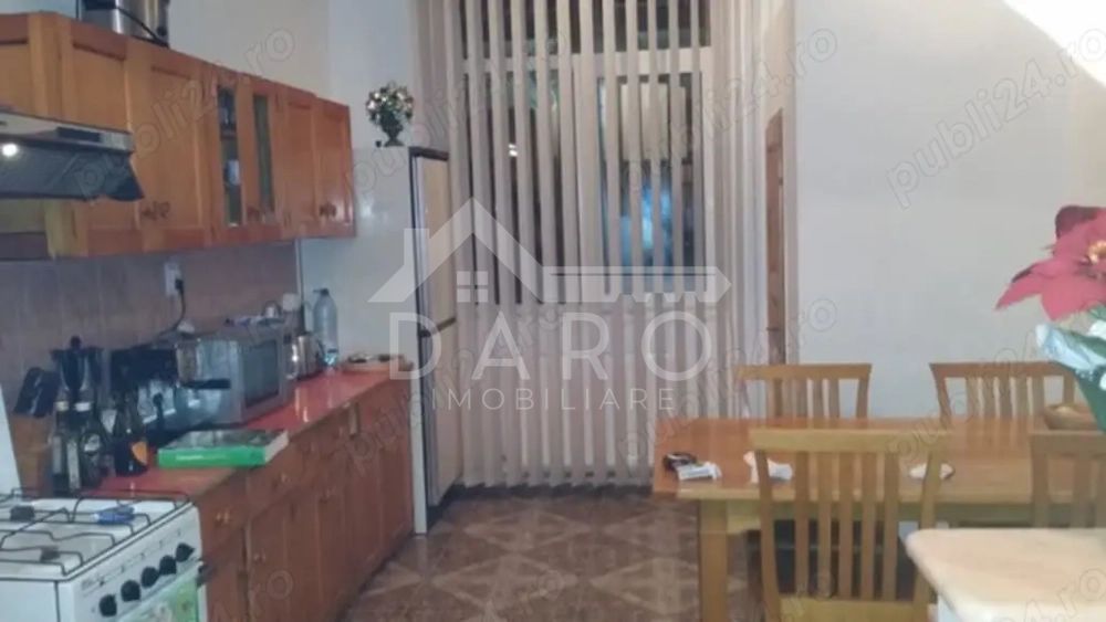 Vand casa in zona Cetatii Tg. Mures - Poză 3