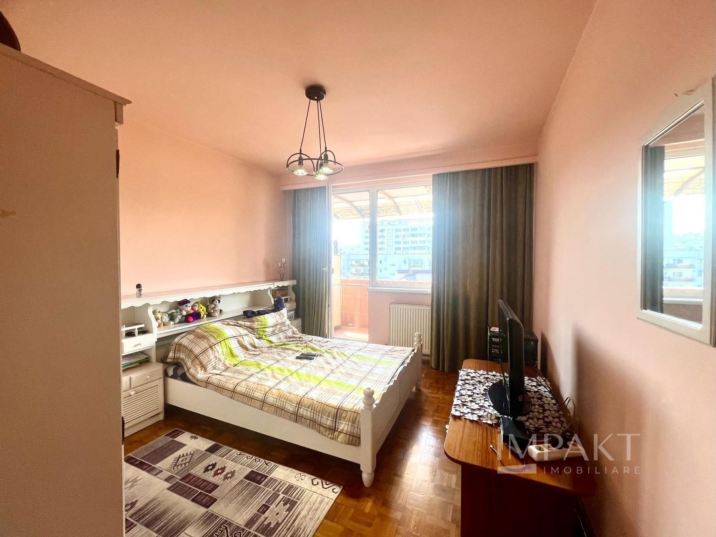 Apartament cu 4 camere in Grigorescu - Poză 1